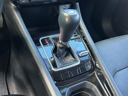 Certified 2022 Jeep Compass Limited image 23