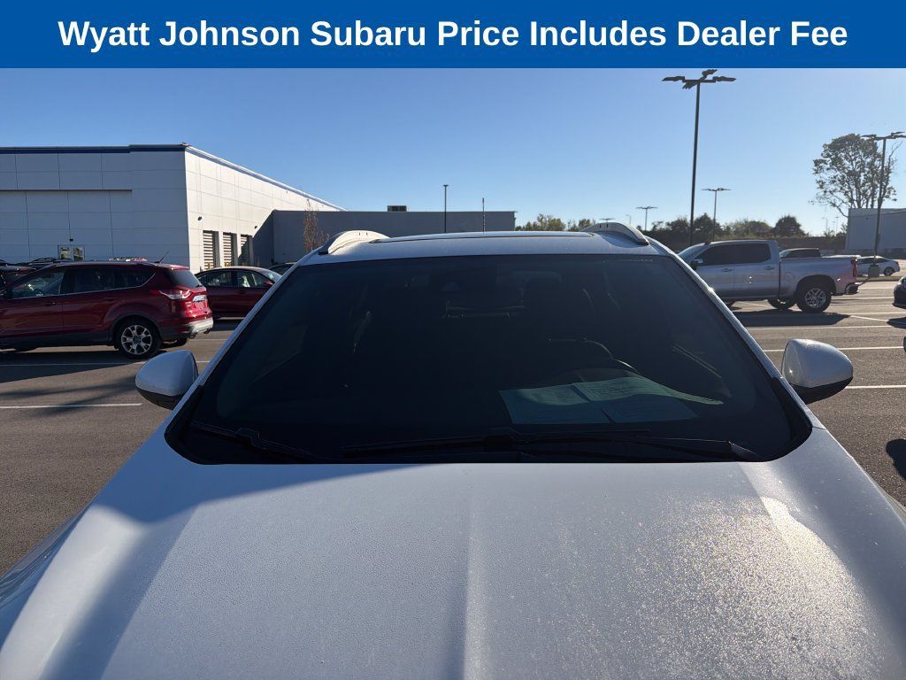 Used 2022 Buick Encore GX Essence w/ Experience Buick Package FWD image 17