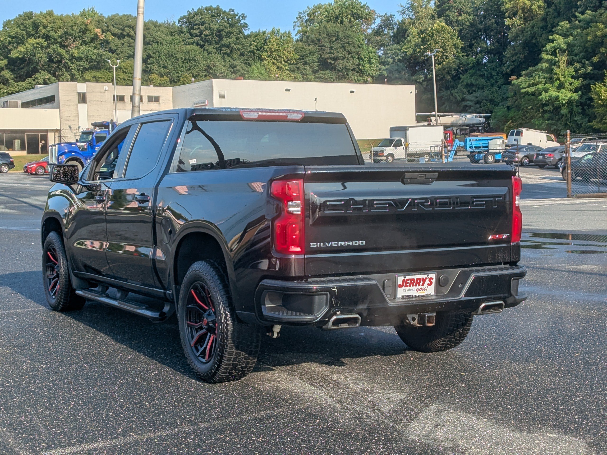 Used 2022 Chevrolet Silverado 1500 RST AWD/4WD image 6