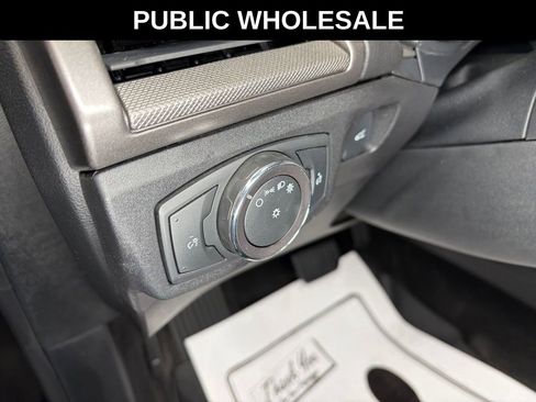 Used 2019 Ford Fusion SE FWD image 13