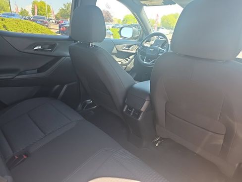 Used 2026 Chevrolet Equinox LT FWD image 21