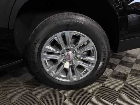 Used 2025 GMC Yukon Denali image 13
