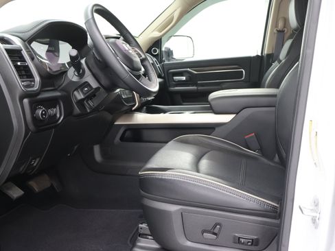 Used 2022 RAM 2500 Laramie AWD/4WD image 8