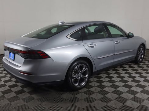 Used 2024 Honda Accord EX image 10