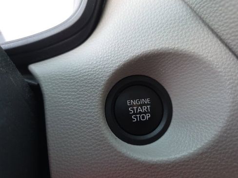 Certified 2024 Toyota Corolla Cross LE image 22