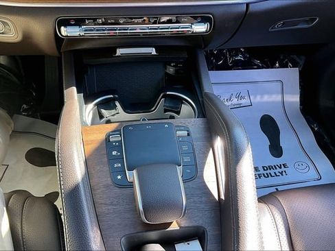 Used 2021 Mercedes-Benz GLE 350 4MATIC image 18