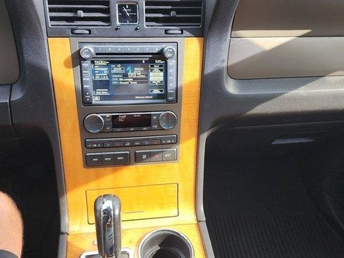 Used 2012 Lincoln Navigator 2WD image 29