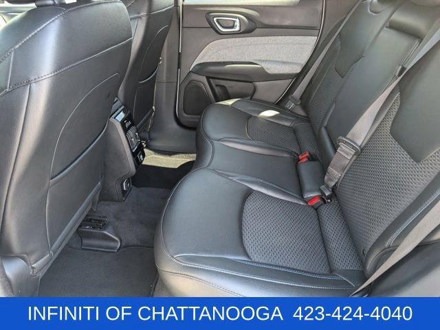 Used 2024 Jeep Compass Latitude AWD/4WD image 20