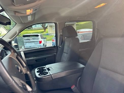 Used 2012 GMC Sierra 2500 SLE w/ SLE Preferred Package AWD/4WD image 16