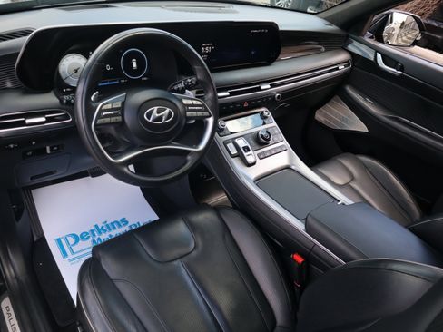 Used 2023 Hyundai Palisade Calligraphy image 32