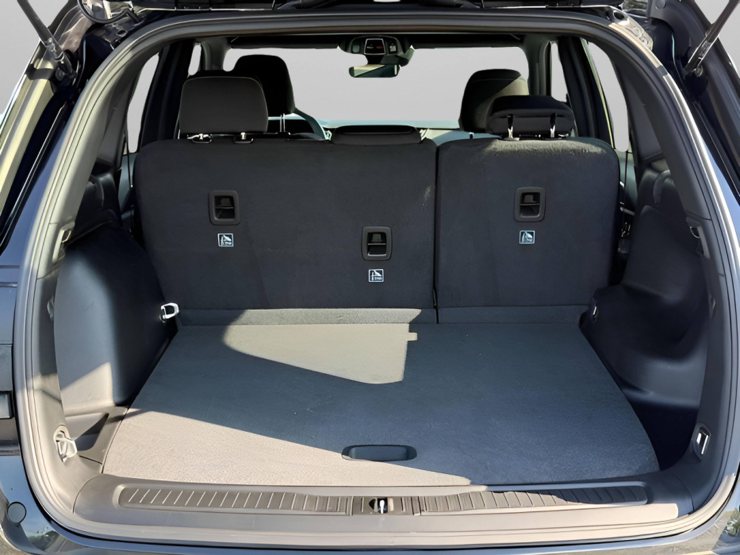 New 2026 Jeep Grand Cherokee Laredo AWD/4WD image 8