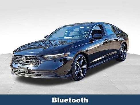 Used 2024 Honda Accord Sport image 4