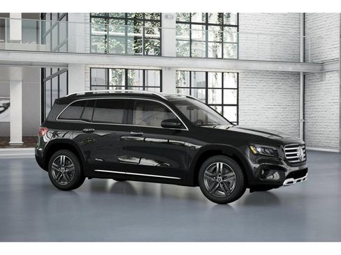 New 2026 Mercedes-Benz GLB 250 4MATIC image 13