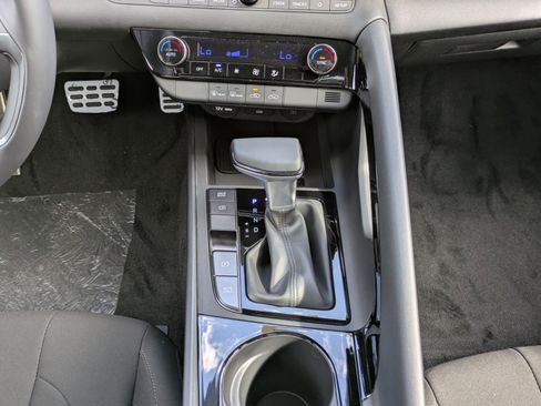 New 2026 Hyundai Elantra Sport image 22