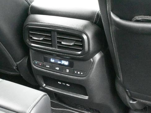 Used 2025 Honda Pilot EX-L image 44