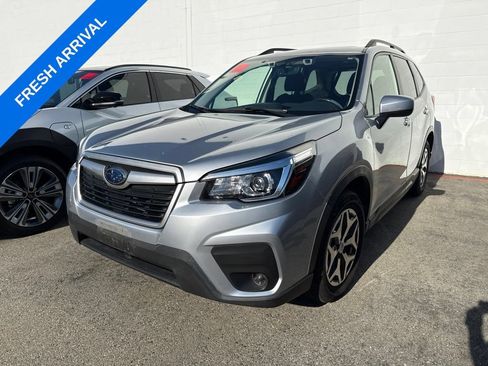 Used 2020 Subaru Forester Premium AWD/4WD image 1