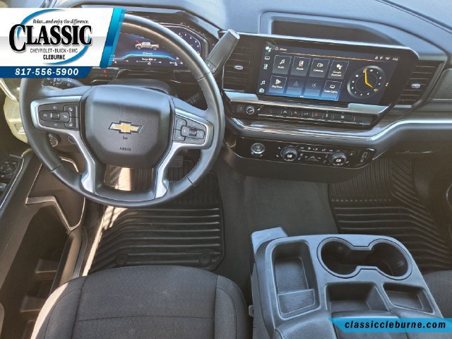 Used 2023 Chevrolet Silverado 1500 LT RWD image 3