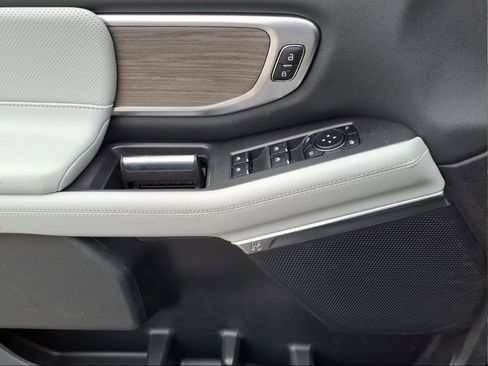 New 2025 Ford Expedition Max Platinum w/ Platinum Ultimate Package image 9