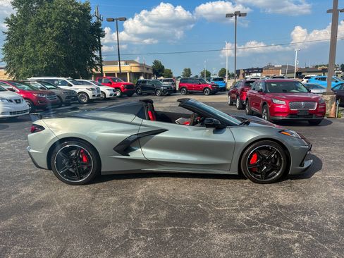 Used 2024 Chevrolet Corvette Stingray Preferred Conv w/ Z51 Performance Package RWD image 23