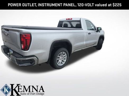 Used 2022 GMC Sierra 1500 Pro w/ Convenience Package image 3