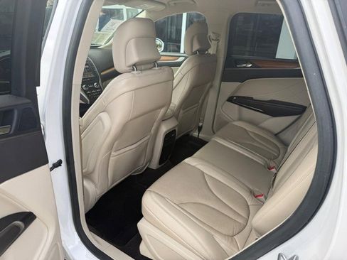 Used 2018 Lincoln MKC Select w/ Select Plus Package image 12