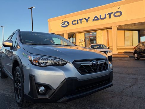 Used 2021 Subaru Crosstrek 2.0i Premium w/ Popular Package #2 image 2