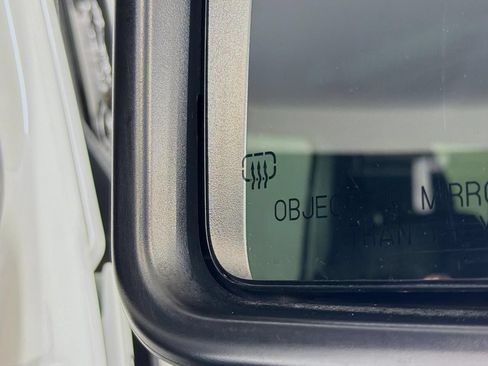 Used 2020 Jeep Wrangler Unlimited Rubicon w/ Uconnect 4C Nav & Sound Group AWD/4WD image 32