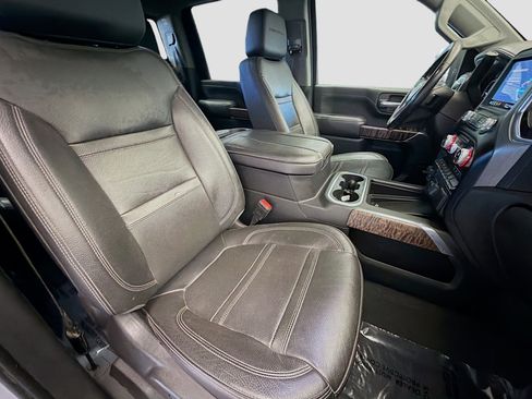 Used 2023 GMC Sierra 3500 Denali w/ Denali Ultimate Package image 15