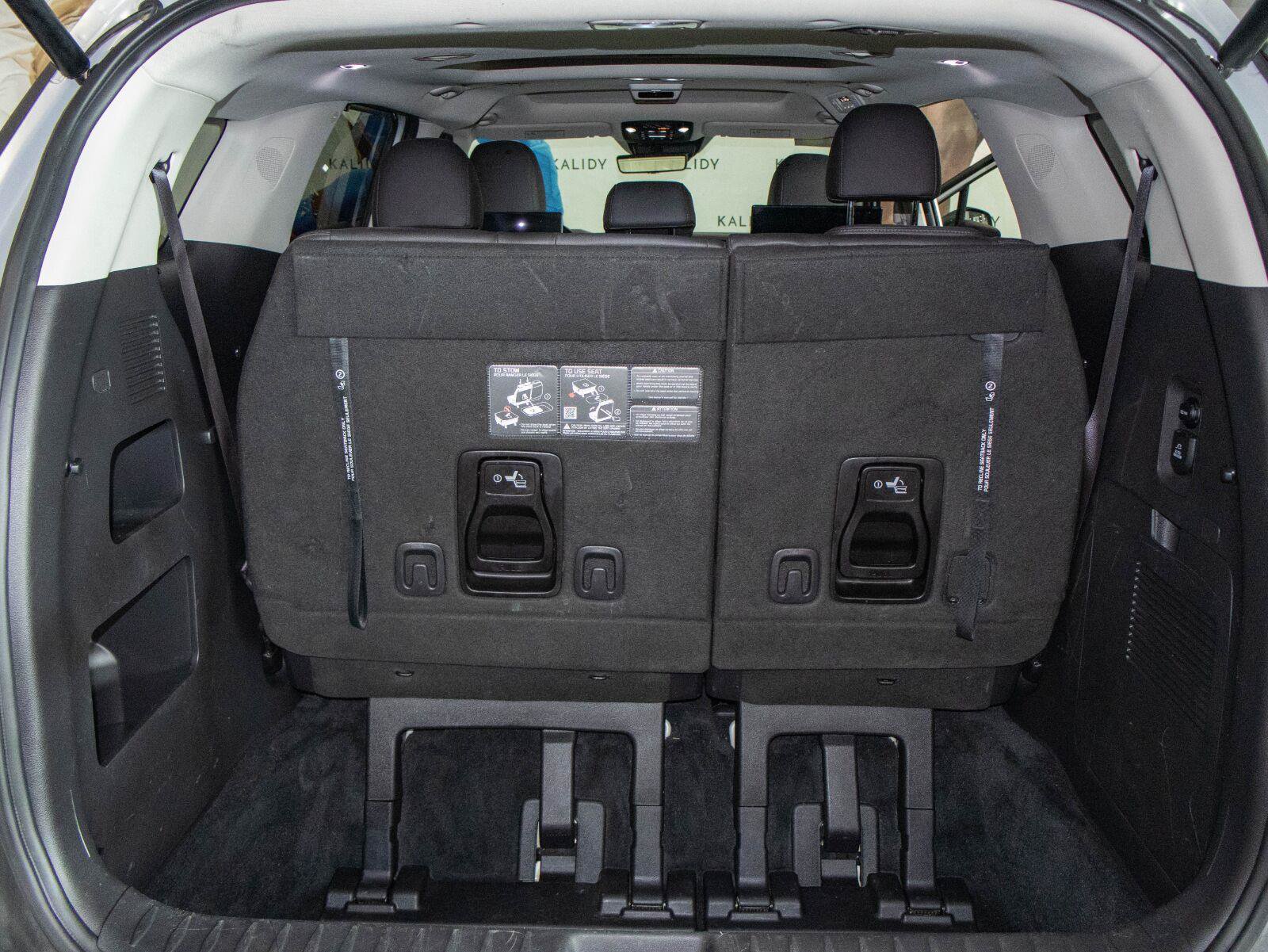 Used 2025 Kia Carnival SX Prestige FWD image 26
