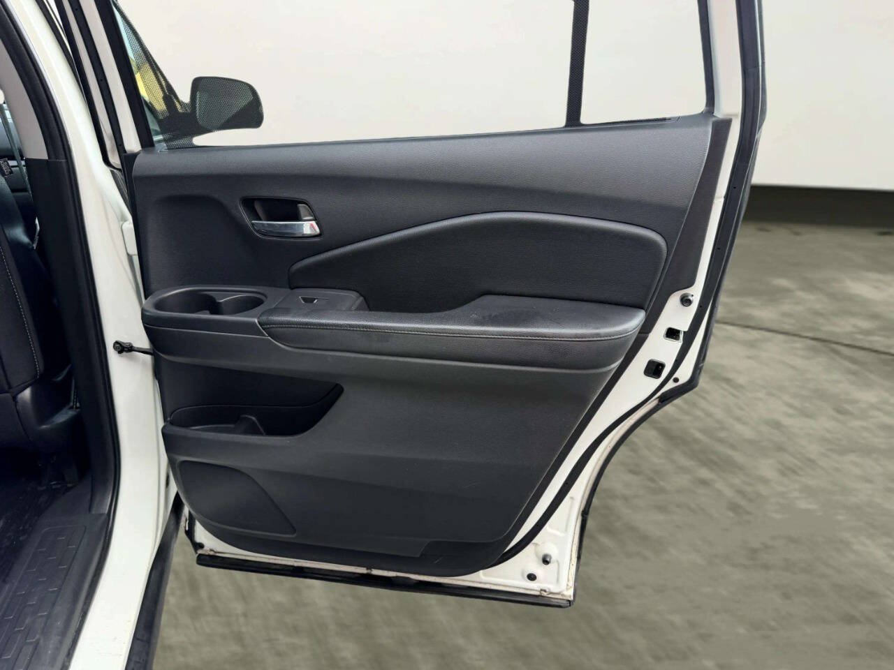 Used 2016 Honda Pilot Elite image 29