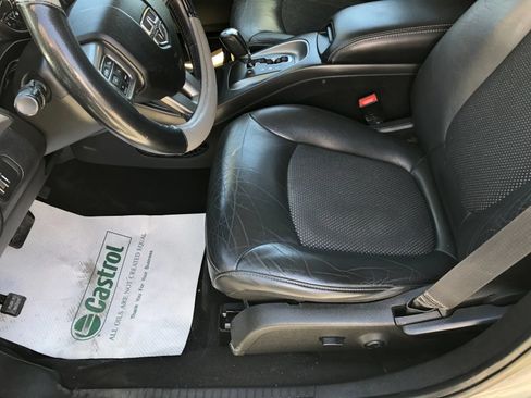 Used 2018 Dodge Journey Crossroad AWD/4WD image 19