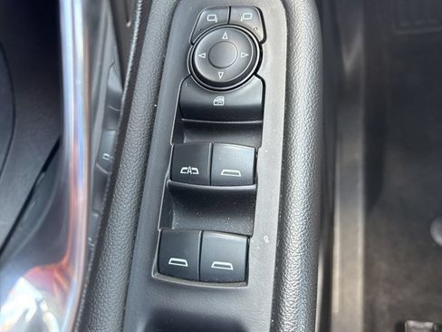 Used 2024 GMC Terrain SLE AWD/4WD image 22