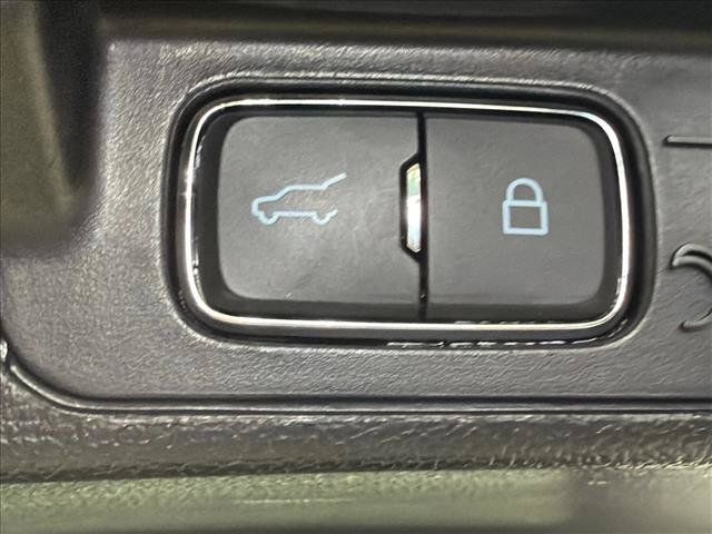 Used 2020 Ford Explorer Limited RWD image 20