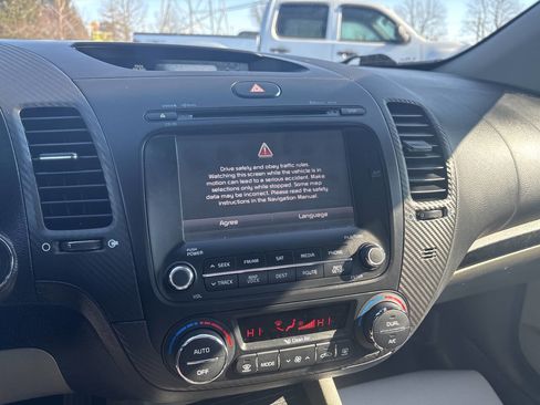 Used 2015 Kia Forte Koup EX w/ EX Premium Package image 20