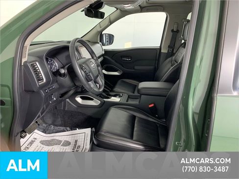 Used 2024 Nissan Frontier SL w/ Technology Package image 8