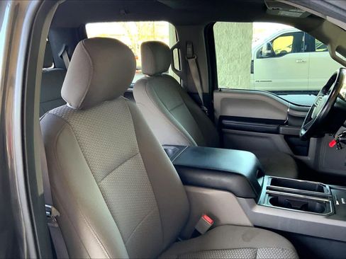 Used 2018 Ford F150 XLT w/ Equipment Group 302A Luxury image 9