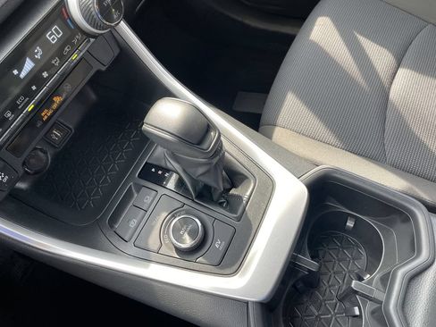 Certified 2024 Toyota RAV4 LE AWD/4WD image 21