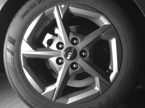 Used 2025 Kia K4 LXS image 15