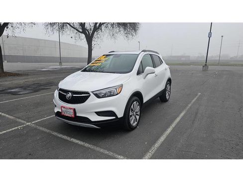 Used 2018 Buick Encore Preferred image 3