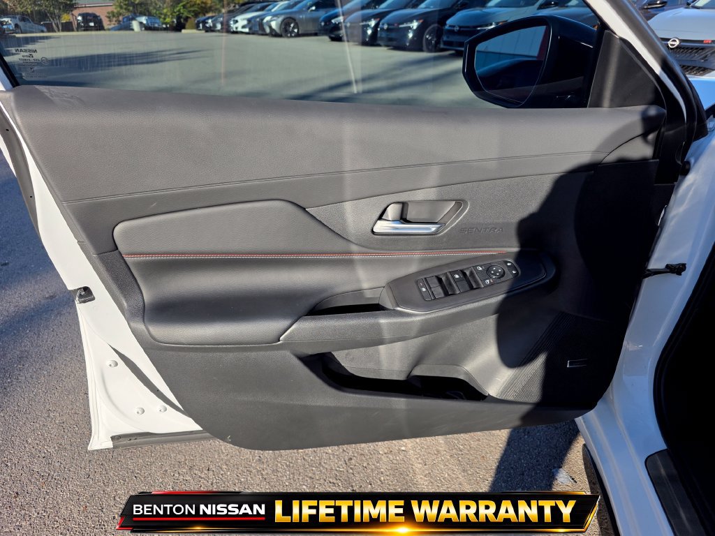 Used 2026 Nissan Sentra SR w/ SR Premium Package FWD image 17