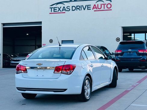 Used 2011 Chevrolet Cruze LT w/ RS Package image 10