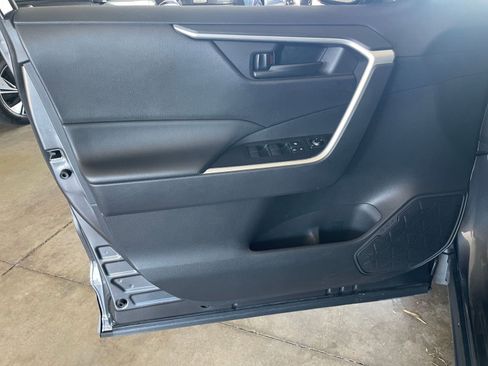 Used 2025 Toyota RAV4 LE image 20