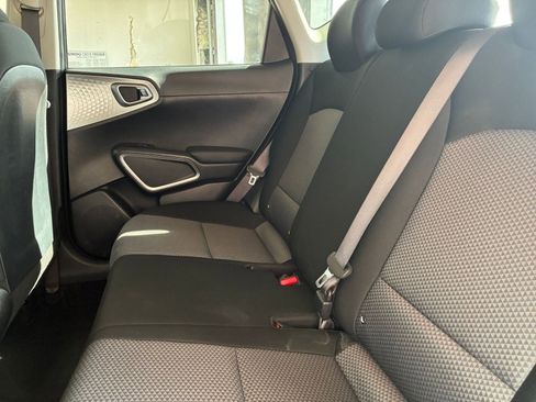 Used 2025 Kia Soul LX w/ LX Technology Package image 23