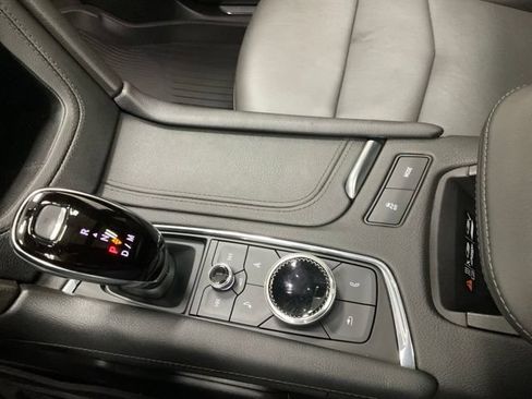 Used 2022 Cadillac XT5 Sportv w/ Technology Package AWD/4WD image 13