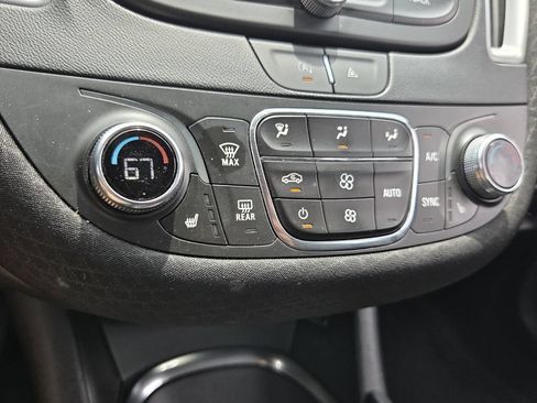 Used 2024 Chevrolet Malibu LT FWD image 21