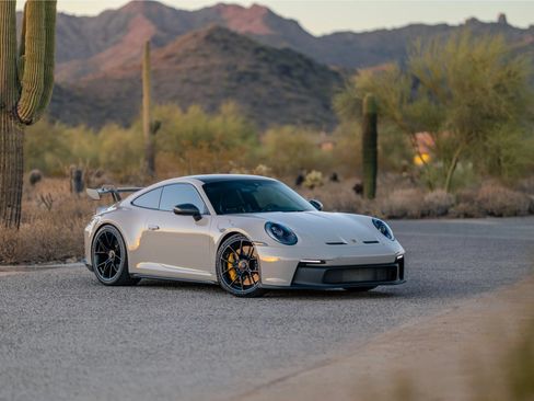 Used 2023 Porsche 911 GT3 RWD image 2