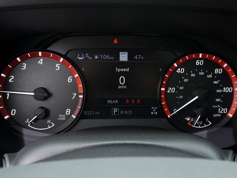 Used 2025 Nissan Frontier PRO-4X w/ Pro Premium Package AWD/4WD image 11