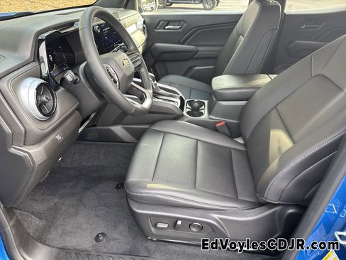 Used 2023 Chevrolet Colorado LT w/ LT Convenience Package III image 11