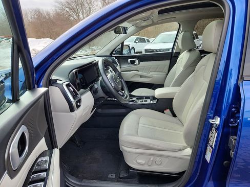 Used 2023 Kia Sorento SX image 14