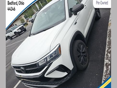 Used 2023 Volkswagen Taos S FWD image 1